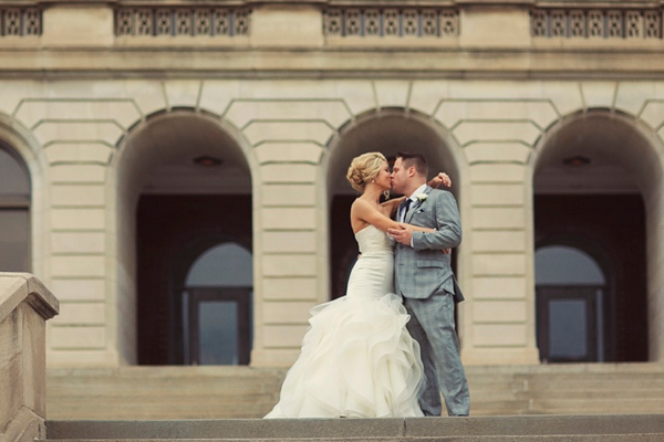 Swanky Black and Gold Wedding from Rife Ponce Photography // See the rest of the gorgeous details at Elegance & Enchantment