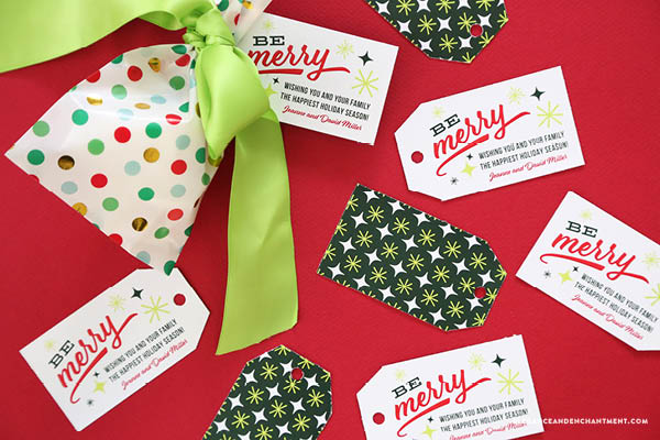 Throw the most fabulous retro-inspired holiday party with this collection of free printables: an invitation, mailing labels and gift tags, all compatible with Avery products for easy printing and assembly. // Designs from Elegance and Enchantment